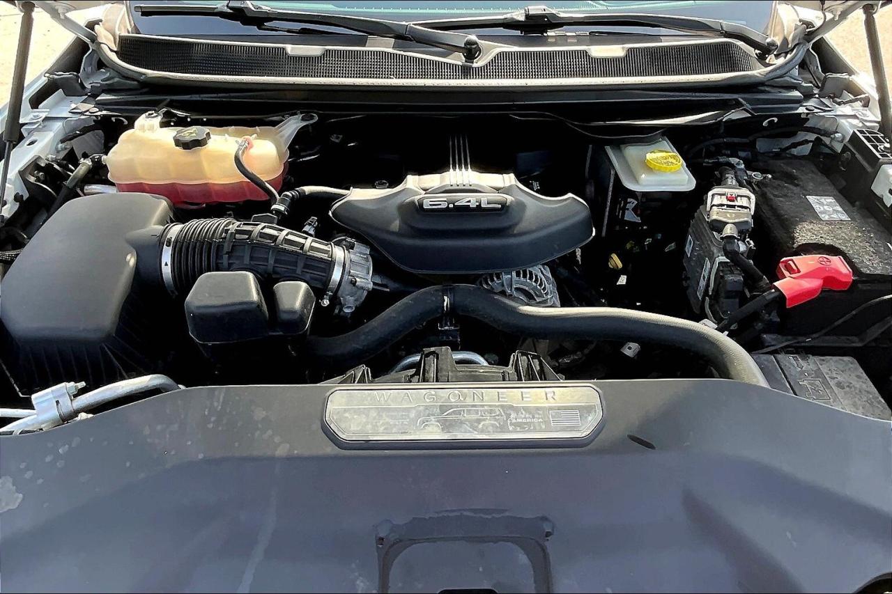 2022 Jeep Grand Wagoneer Series III | 6.4L V8 | Massage Seats | Tow Pkg 4X4 Photo