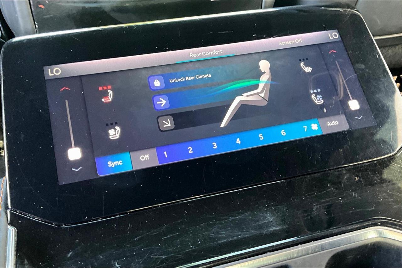 2022 Jeep Grand Wagoneer Series III | 6.4L V8 | Massage Seats | Tow Pkg 4X4 Photo