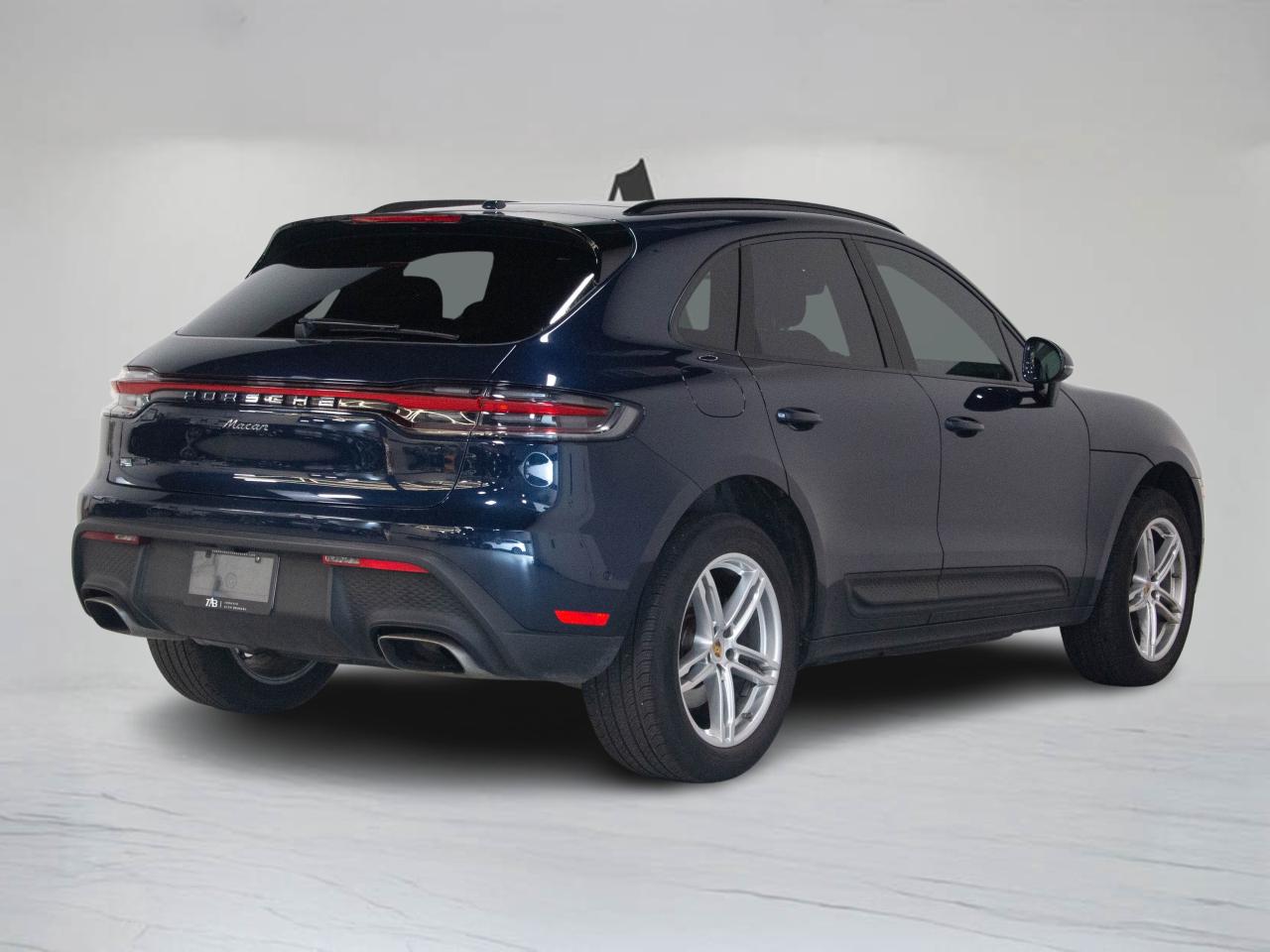 2023 Porsche Macan PREMIUM PLUS PACKAGE | 19" RIM |  PANO Photo