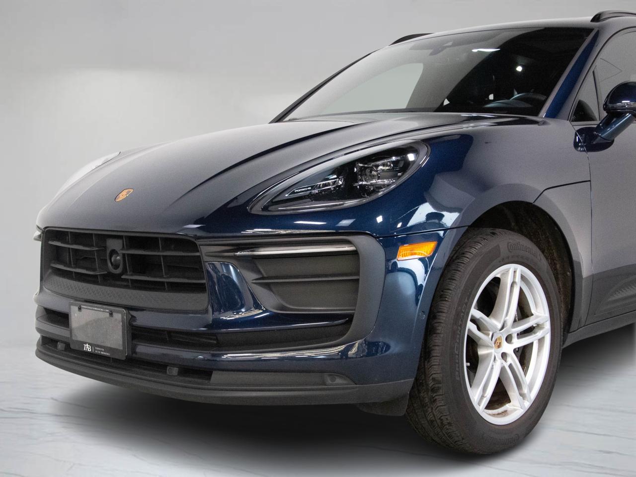 2023 Porsche Macan PREMIUM PLUS PACKAGE | 19" RIM |  PANO Photo