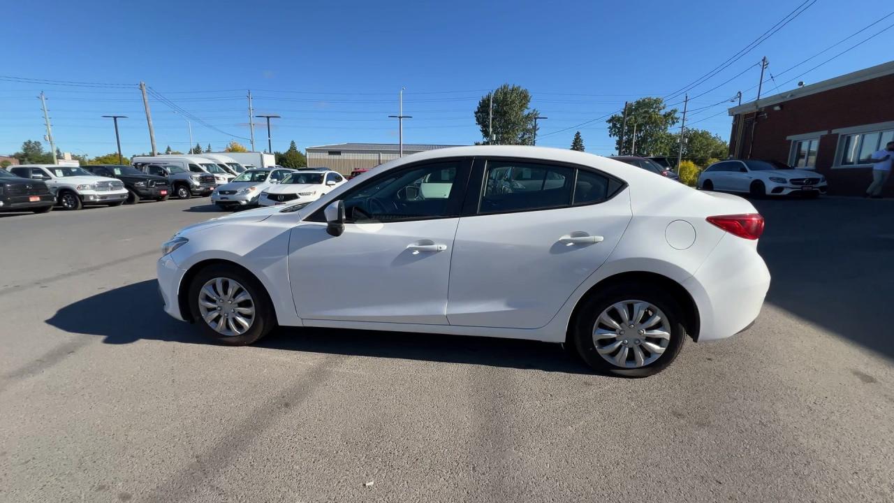 2016 Mazda MAZDA3 6-SPEED | LOW KMS!! | NAV | REAR CAM | BLUETOOTH Photo4