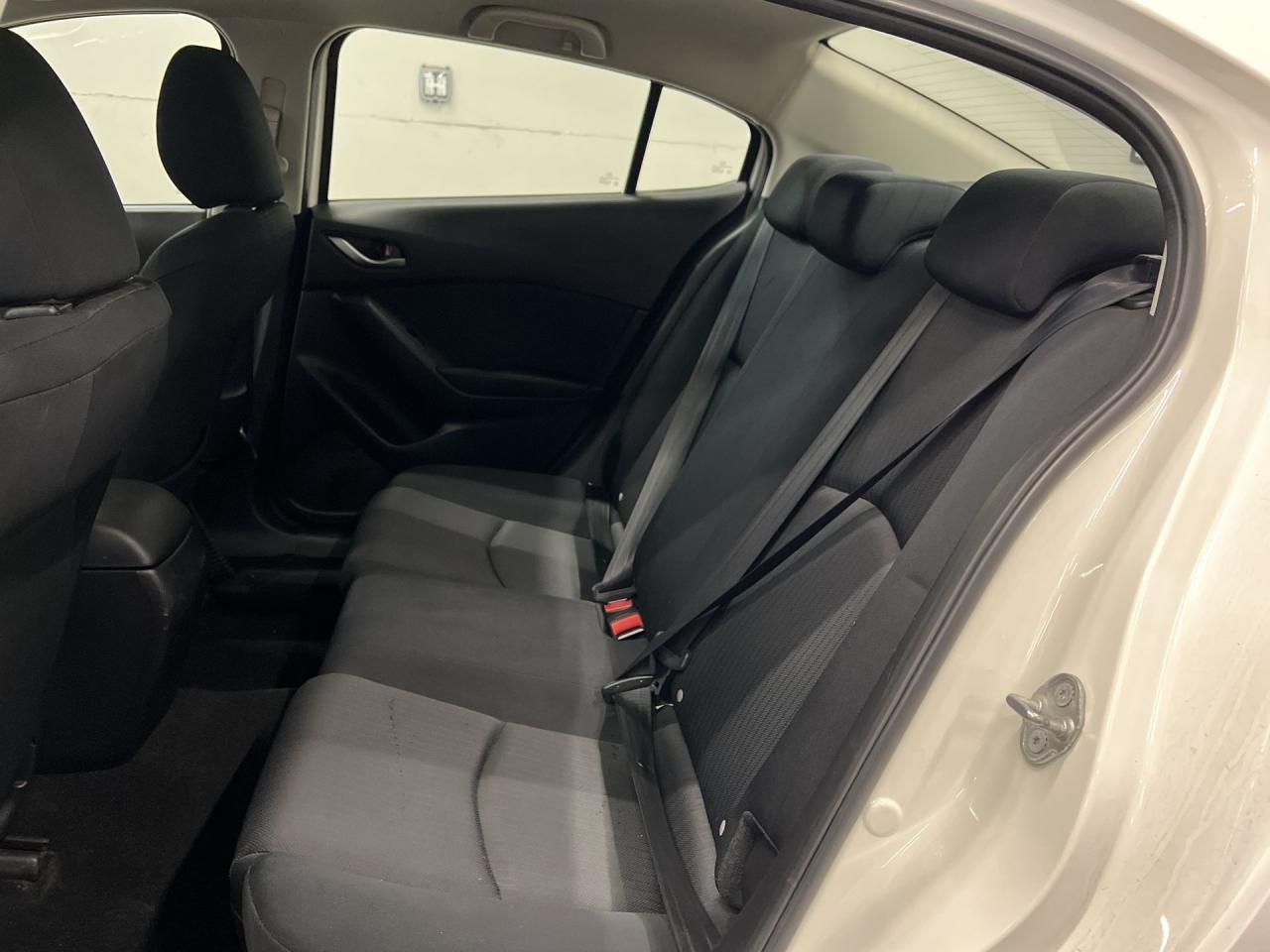 2016 Mazda MAZDA3 6-SPEED | LOW KMS!! | NAV | REAR CAM | BLUETOOTH Photo