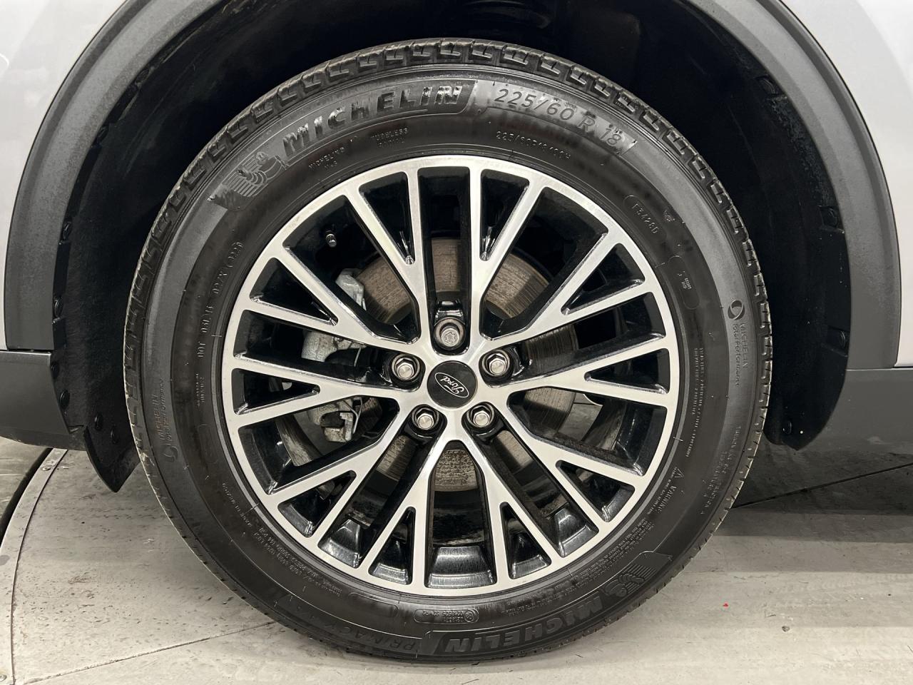 2024 Ford Escape PLUG-IN HYBRID | HTD SEATS | 13IN SCREEN | CARPLAY Photo