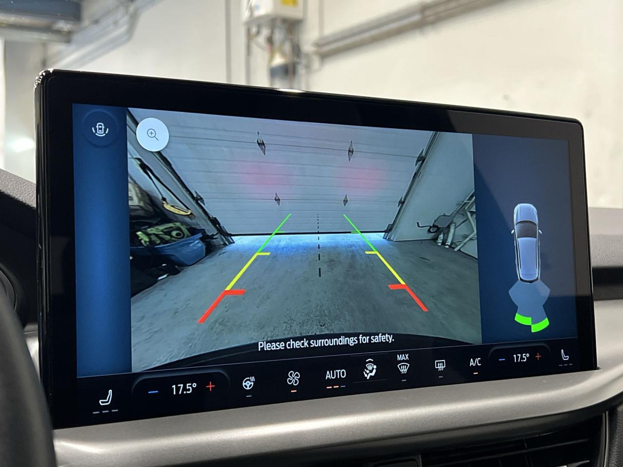 2024 Ford Escape PLUG-IN HYBRID | HTD SEATS | 13IN SCREEN | CARPLAY Photo