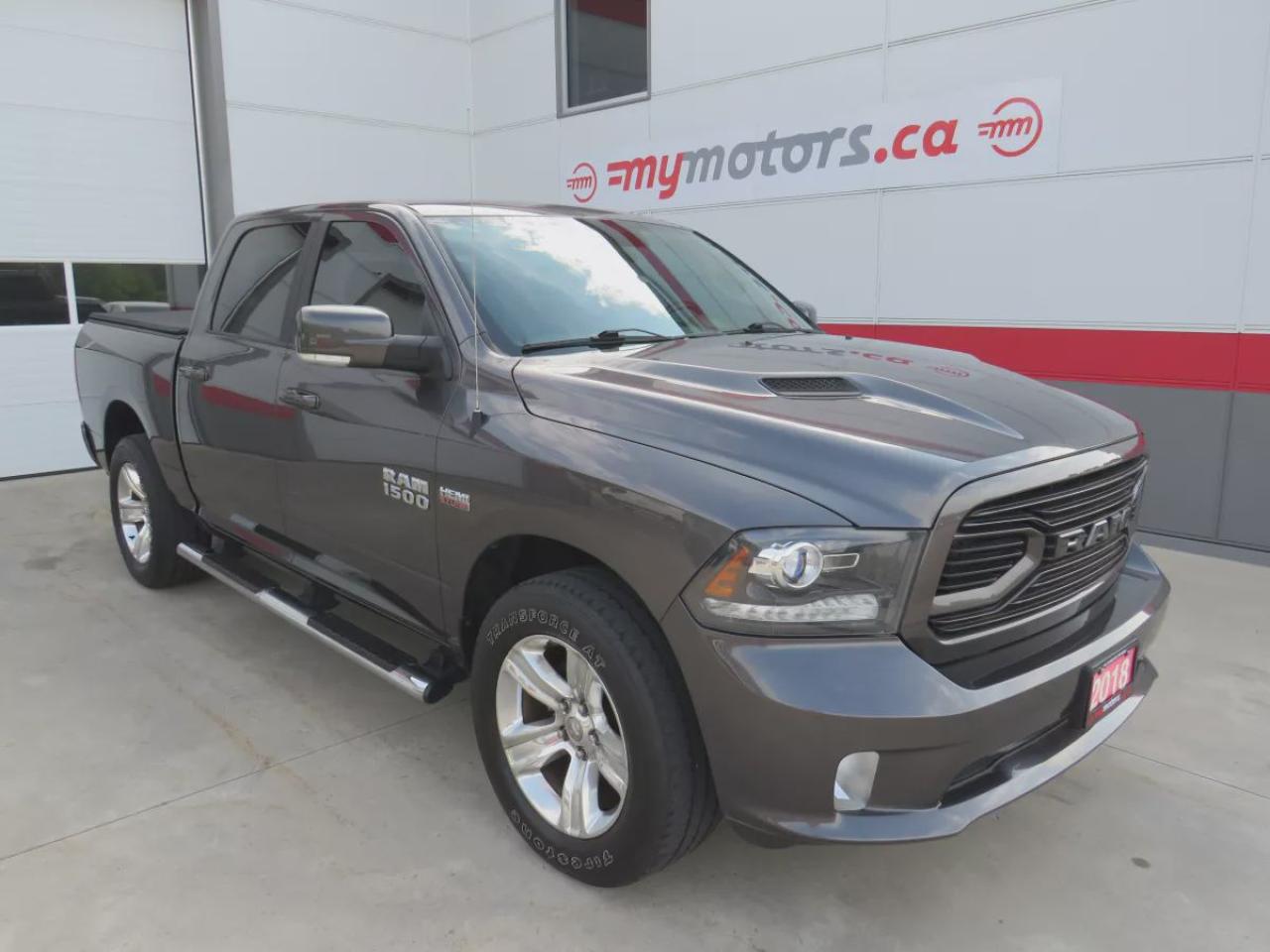 Used 2018 RAM 1500 Sport (LOW KM!!**SAFETY/CERTIFIED!!**4WD**ALLOY RIMS**RUNNING BOARDS**TUNNEAU COVER**TRAILER HITCH**FOG LIGHTS**POWER SEATS**LEATHER TRIM**PUSH BUTTON START**HEATED SEATS**DIGITAL TOUCHSCREEN**REVERSE CAMERA**CRUISE CONTROL**BLUETOOTH**) for sale in Tillsonburg, ON
