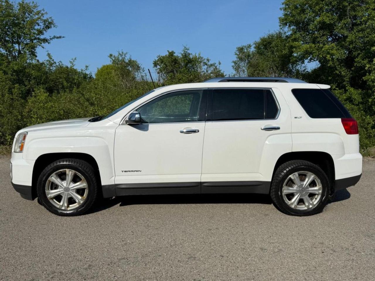2016 GMC Terrain SLT | ONE OWNER | CLEAN CARFAX | V6 | AWD | LEATHER | REMOTE STARTER | POWER SEATS | BACK-UP CAM | - Photo #3
