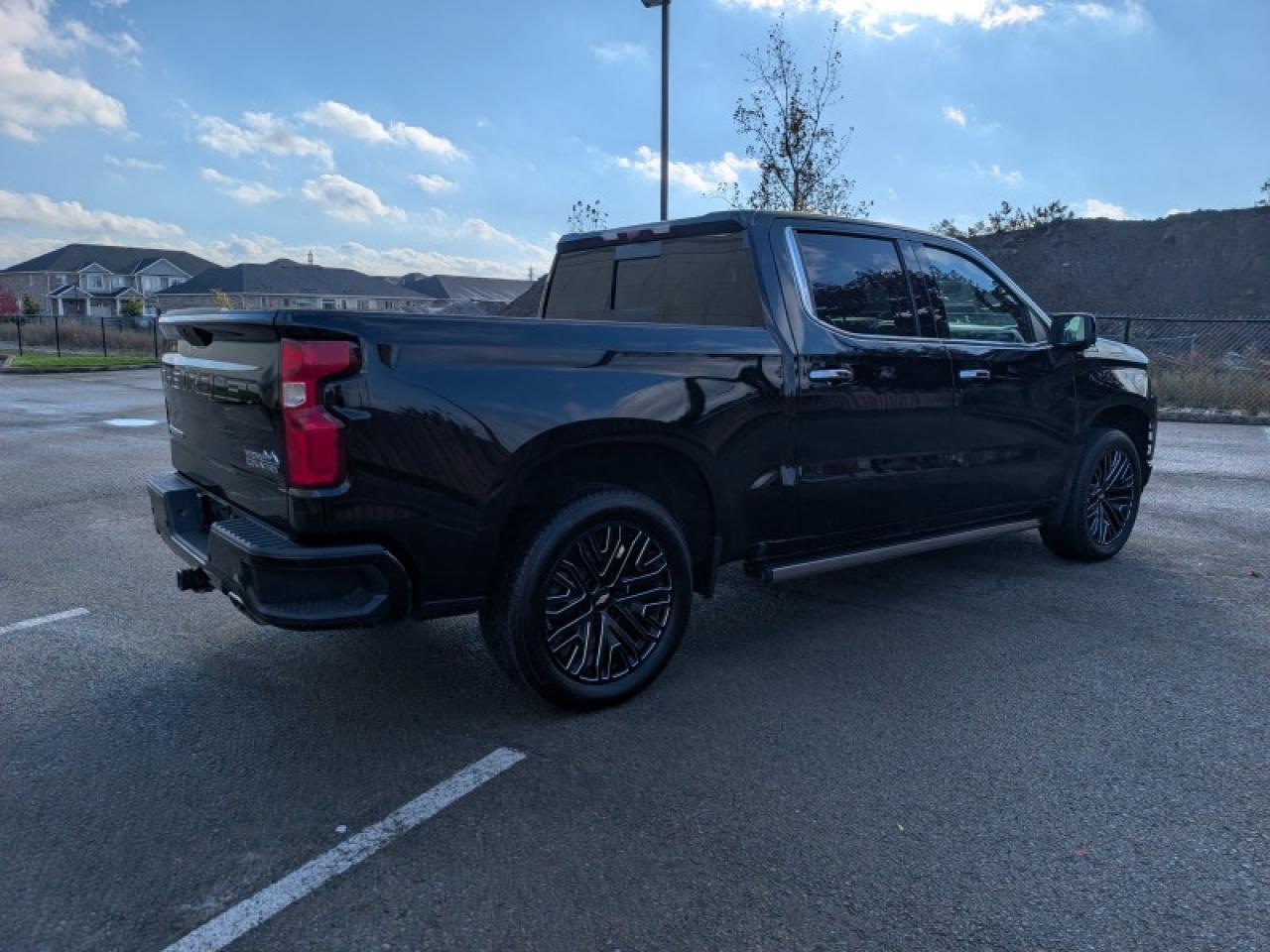 2020 Chevrolet Silverado 1500 High Country  **DELUXE + TECH PKG** Photo
