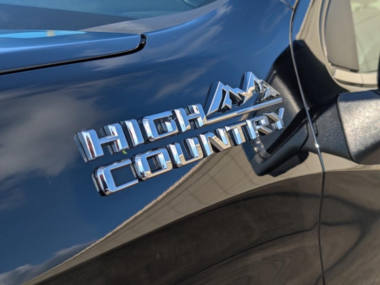 2020 Chevrolet Silverado 1500 High Country  **DELUXE + TECH PKG** Photo