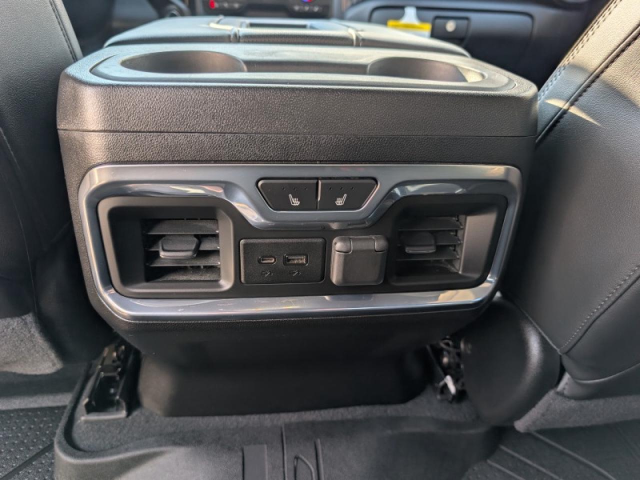 2020 Chevrolet Silverado 1500 High Country  **DELUXE + TECH PKG** Photo