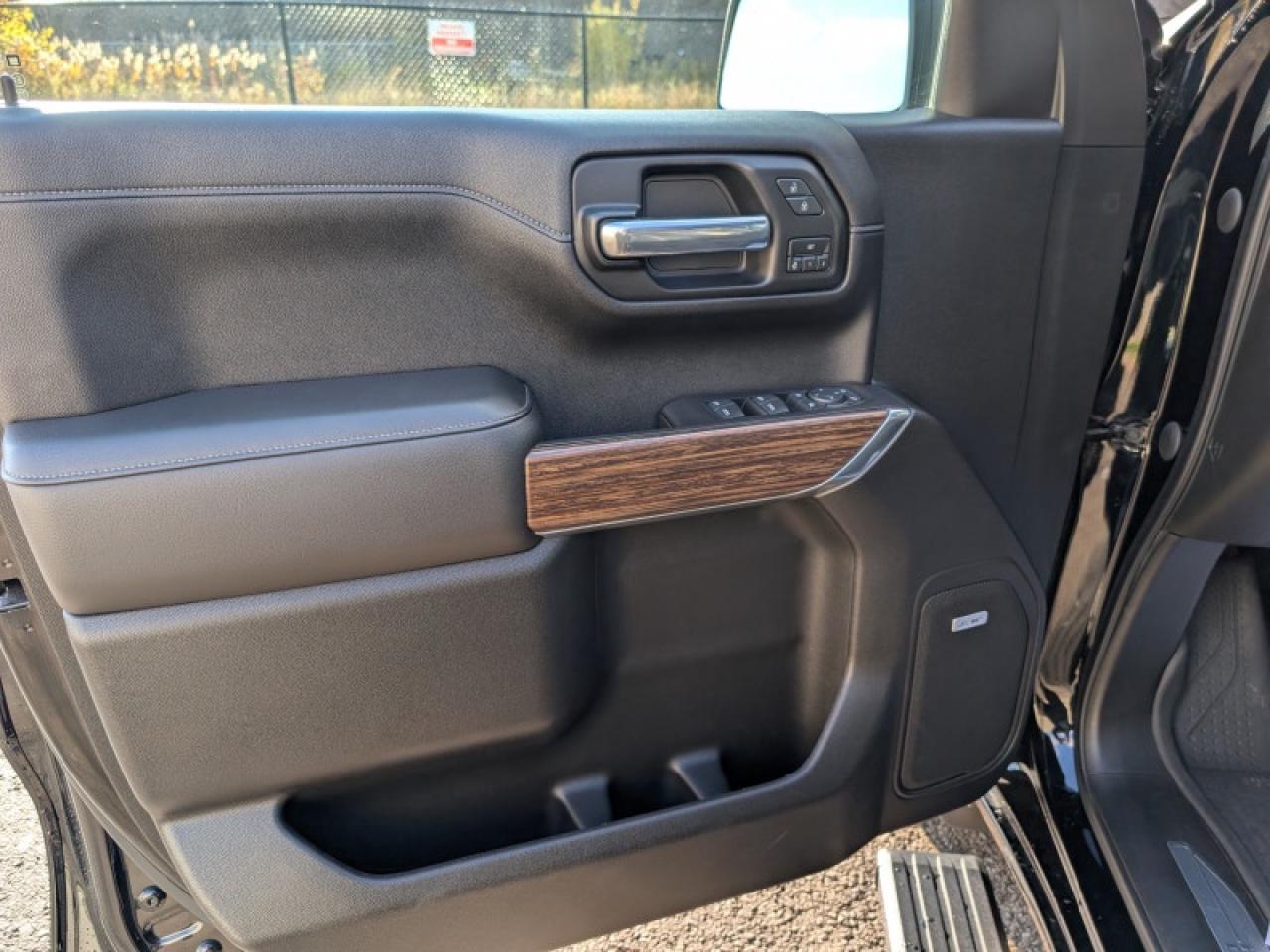 2020 Chevrolet Silverado 1500 High Country  **DELUXE + TECH PKG** Photo