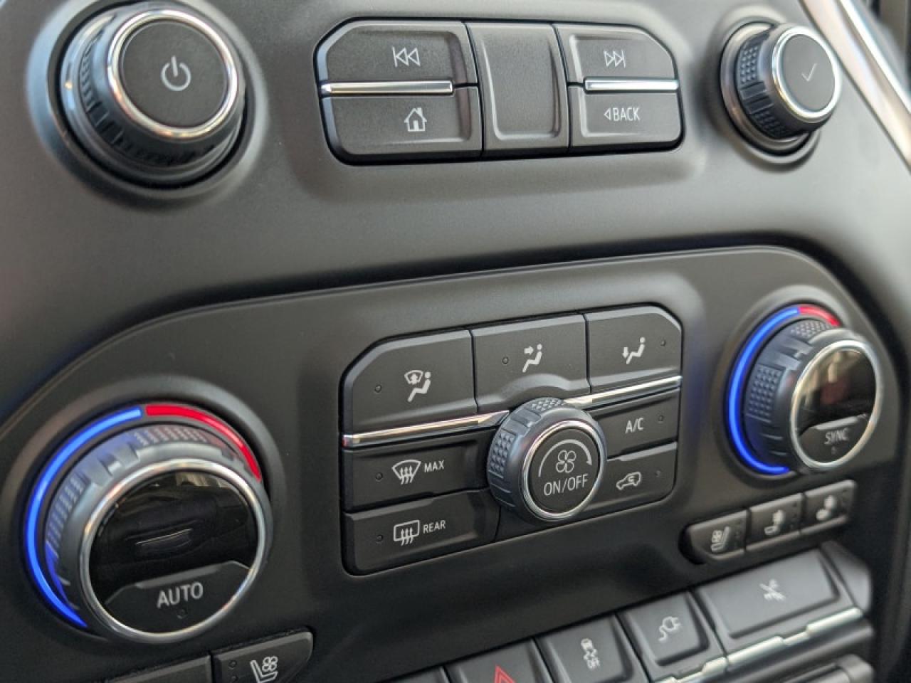 2020 Chevrolet Silverado 1500 High Country  **DELUXE + TECH PKG** Photo