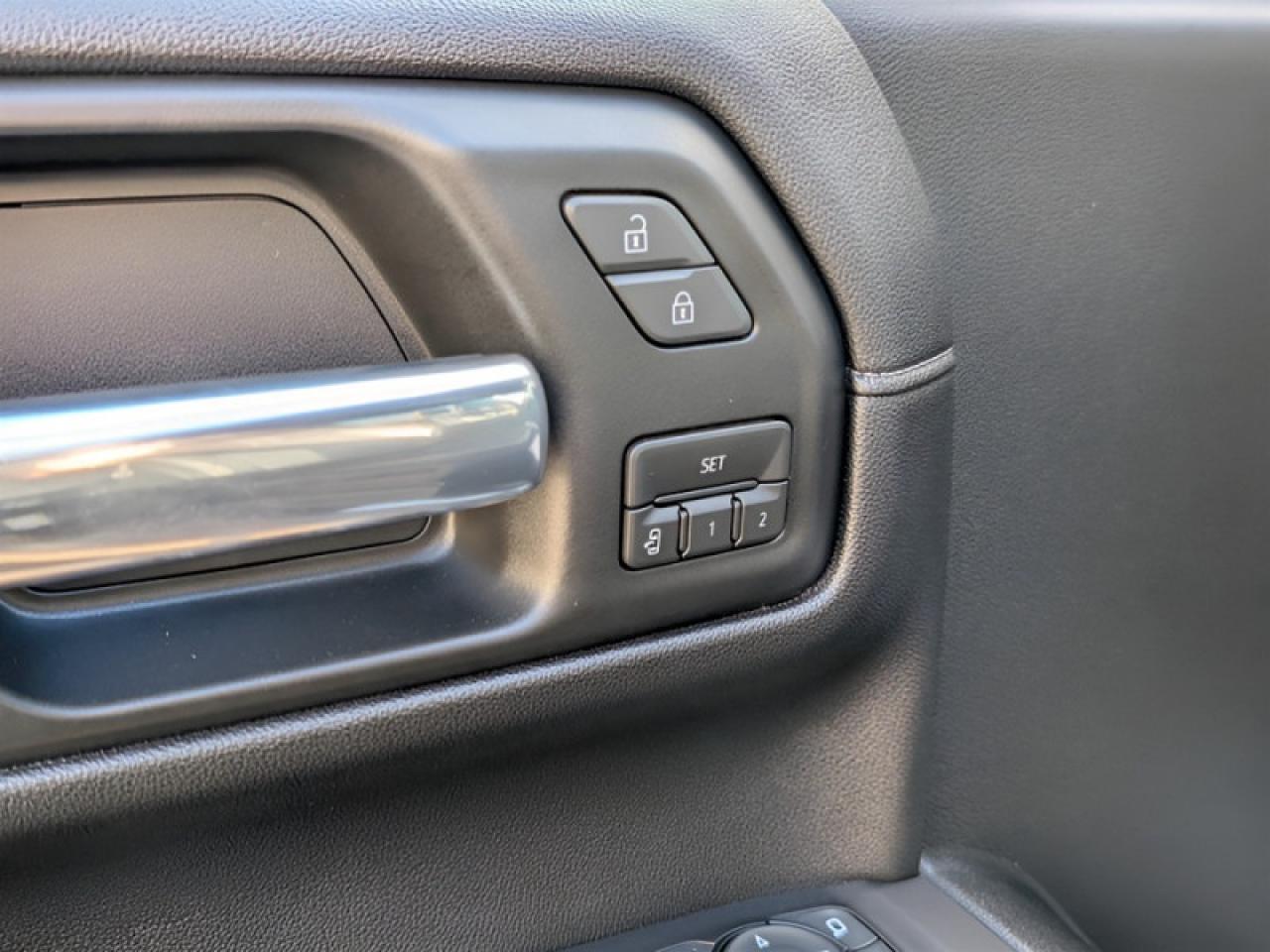 2020 Chevrolet Silverado 1500 High Country  **DELUXE + TECH PKG** Photo