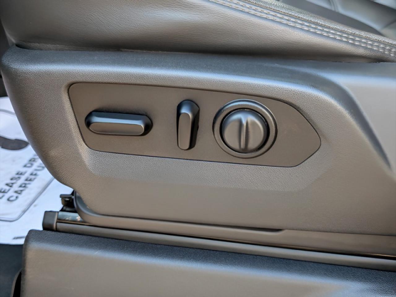 2020 Chevrolet Silverado 1500 High Country  **DELUXE + TECH PKG** Photo