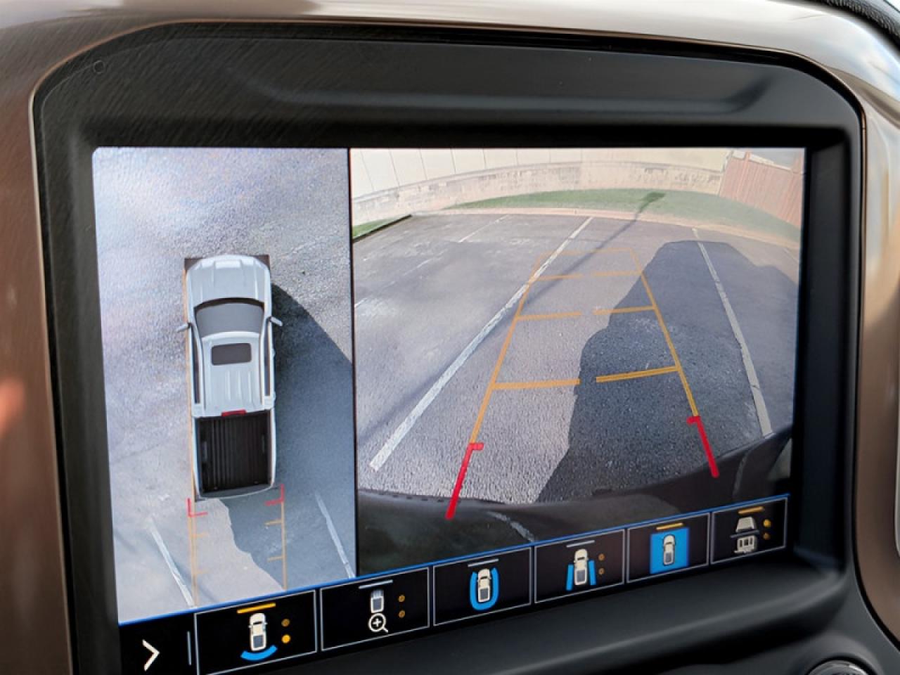 2020 Chevrolet Silverado 1500 High Country  **DELUXE + TECH PKG** Photo