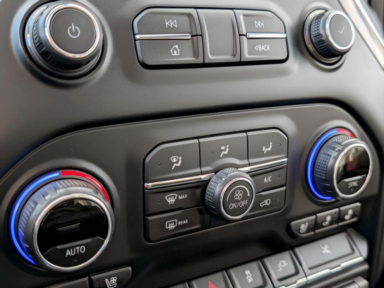 2020 Chevrolet Silverado 1500 High Country  **DELUXE + TECH PKG** Photo