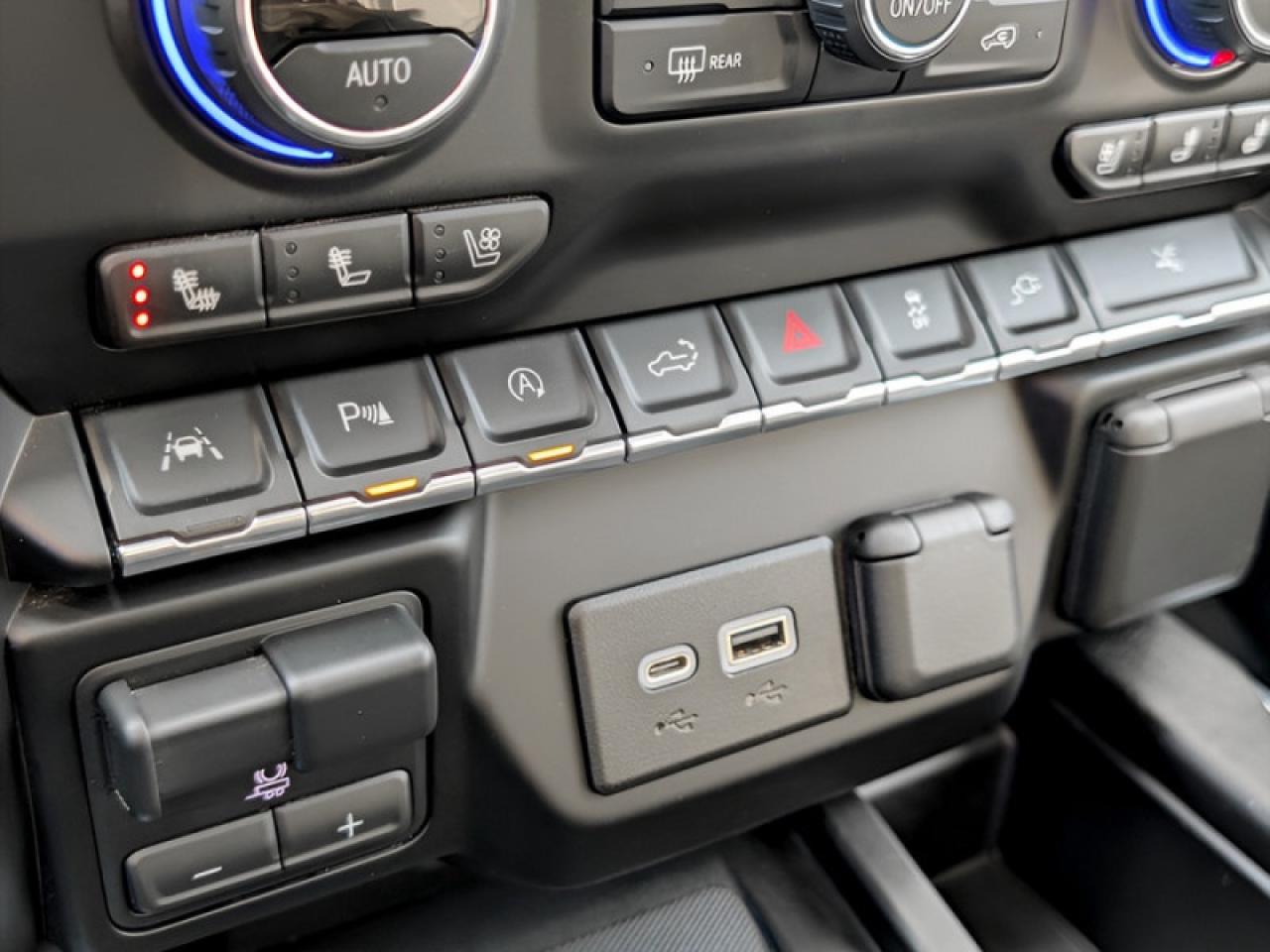 2020 Chevrolet Silverado 1500 High Country  **DELUXE + TECH PKG** Photo