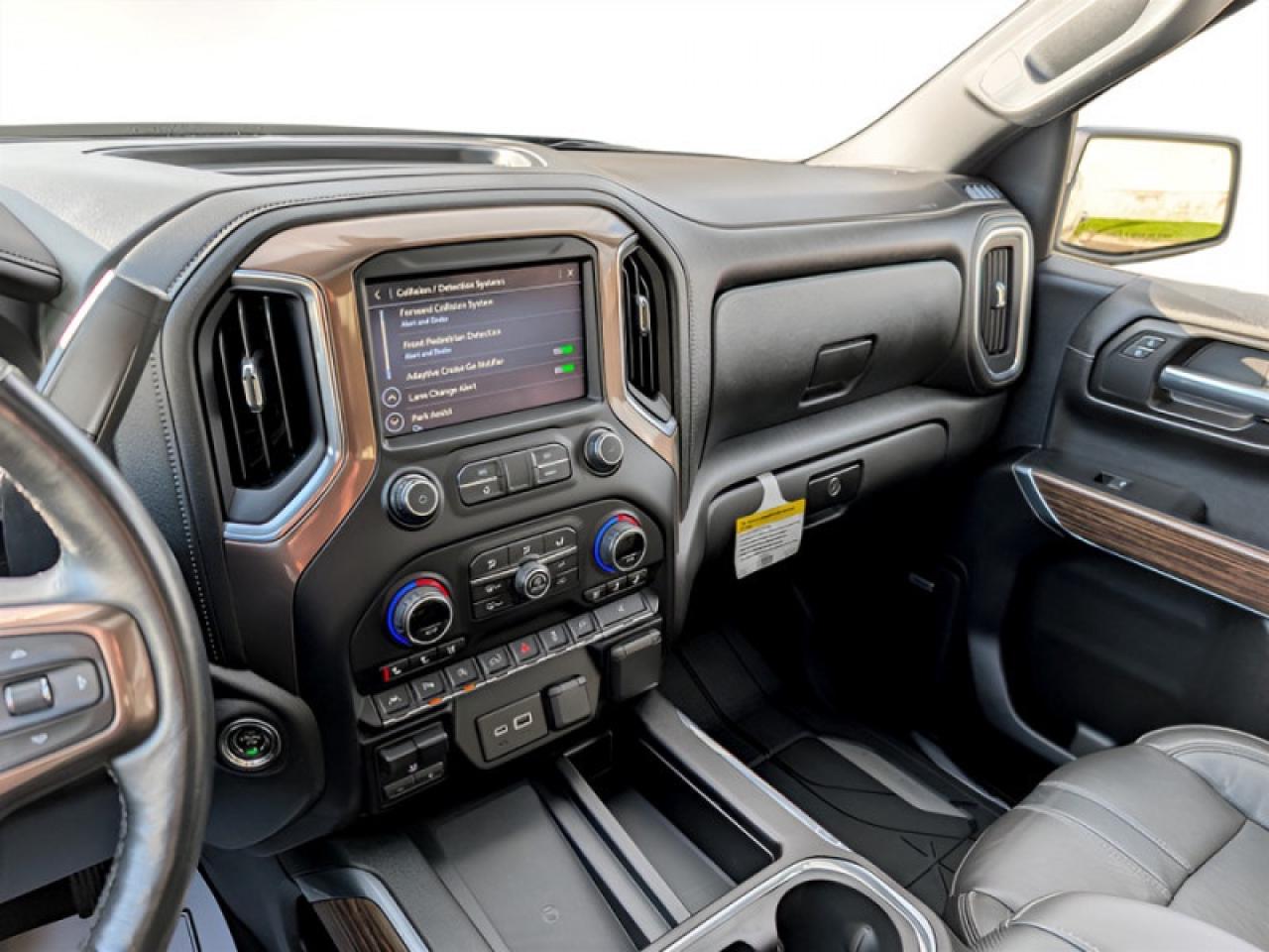 2020 Chevrolet Silverado 1500 High Country  **DELUXE + TECH PKG** Photo