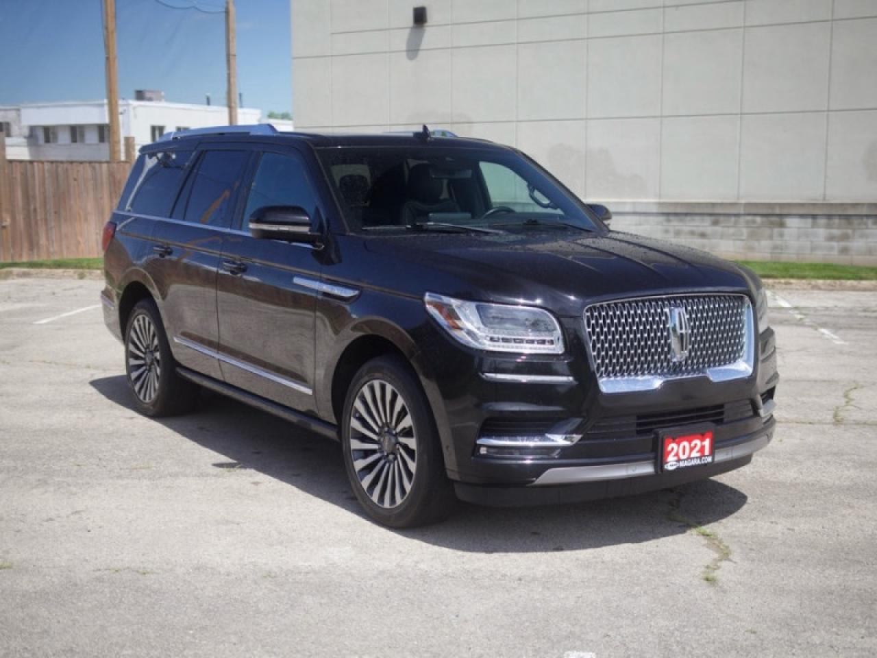 2021 Lincoln Navigator Reserve  **LUXURY PACKAGE** Photo4