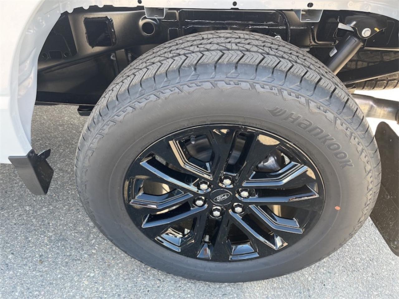 2025 Ford F-150 Lariat  - Tow Package Photo5