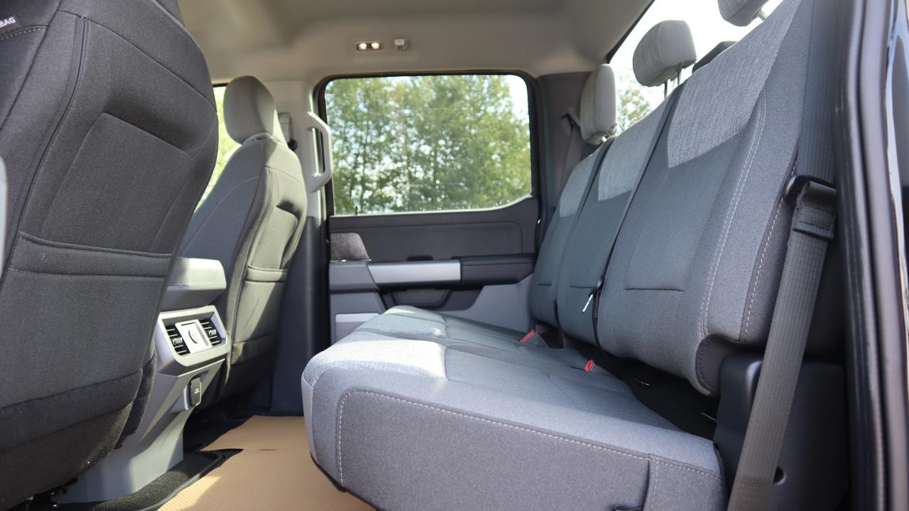 2025 Ford F-350 Super Duty SRW XLT Photo5