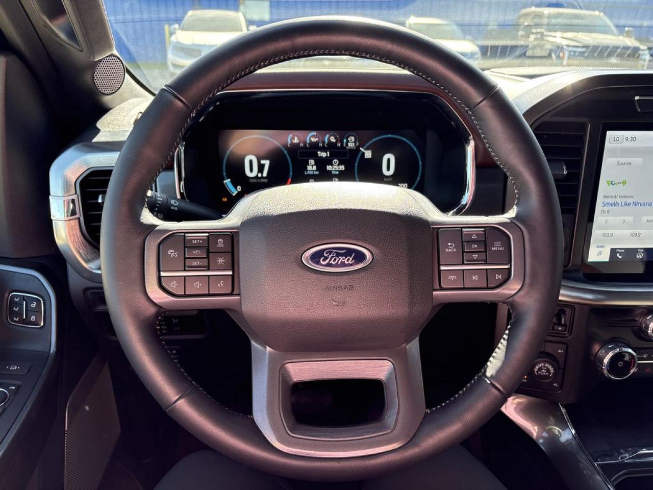 2023 Ford F-150 Lariat Photo5