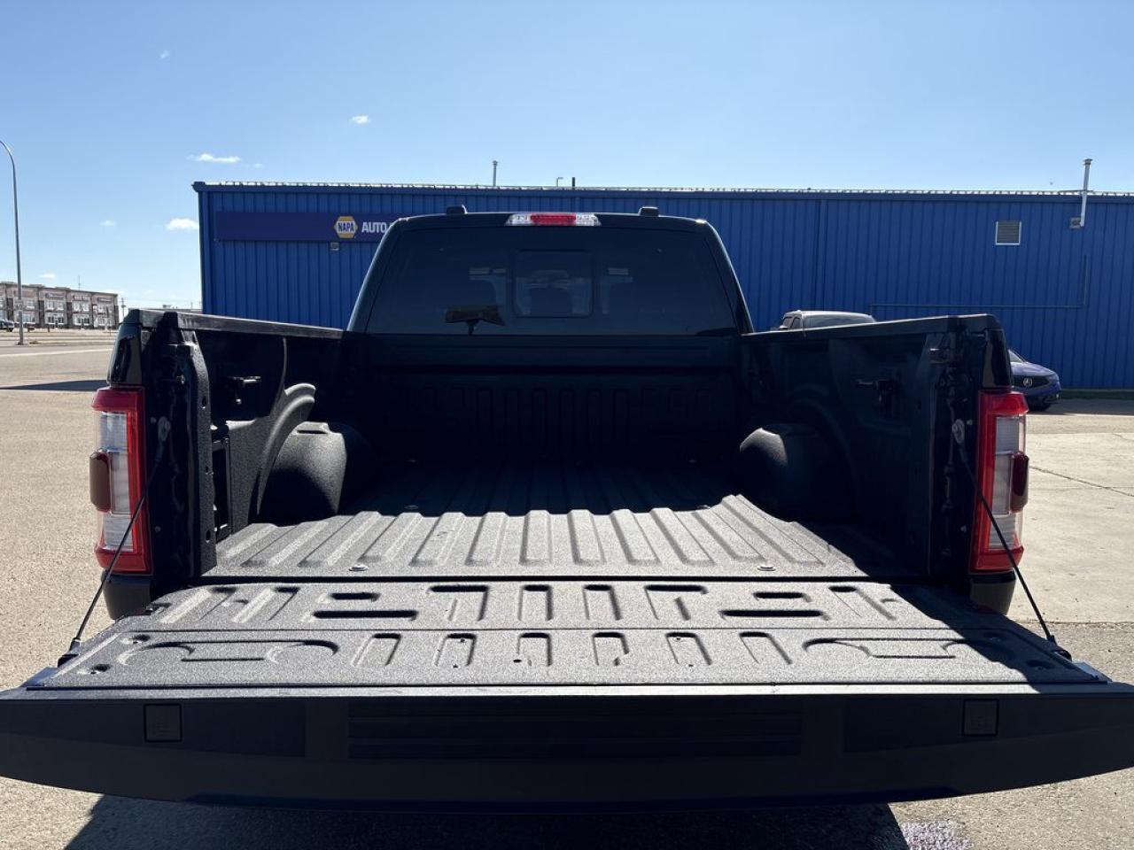 2023 Ford F-150 Lariat Photo5
