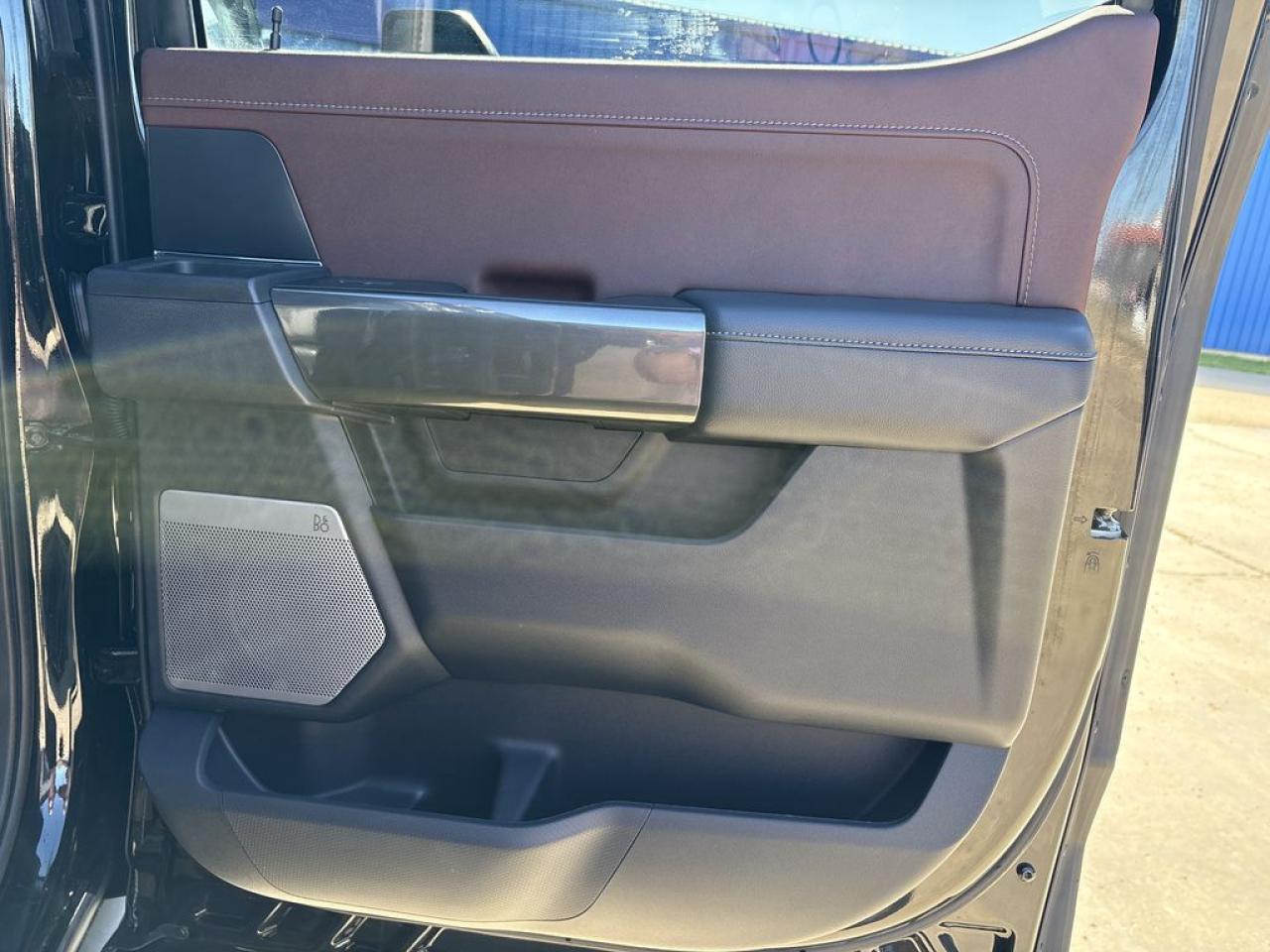 2023 Ford F-150 Lariat Photo5