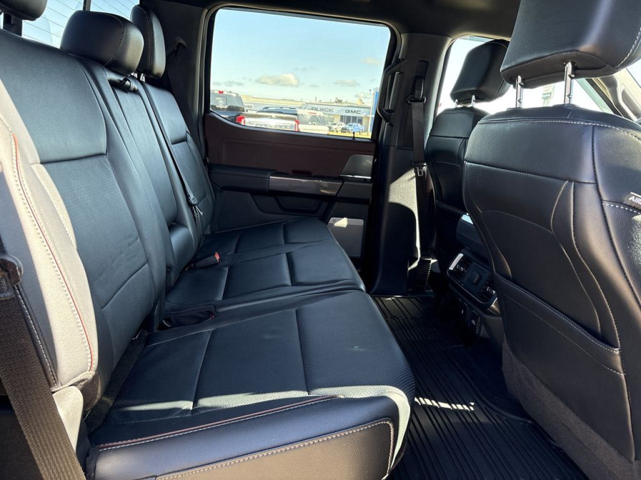 2023 Ford F-150 Lariat Photo5