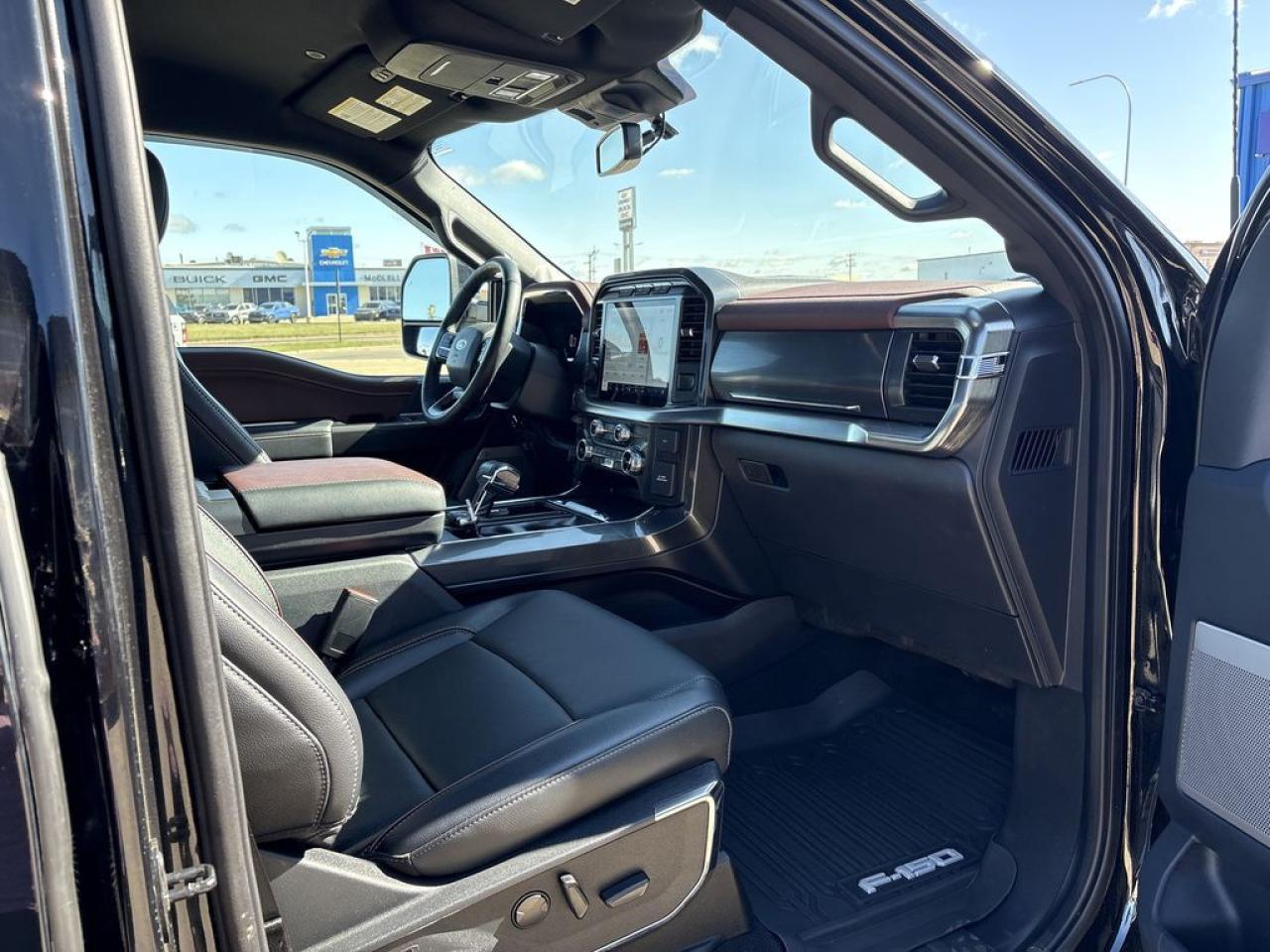 2023 Ford F-150 Lariat Photo5
