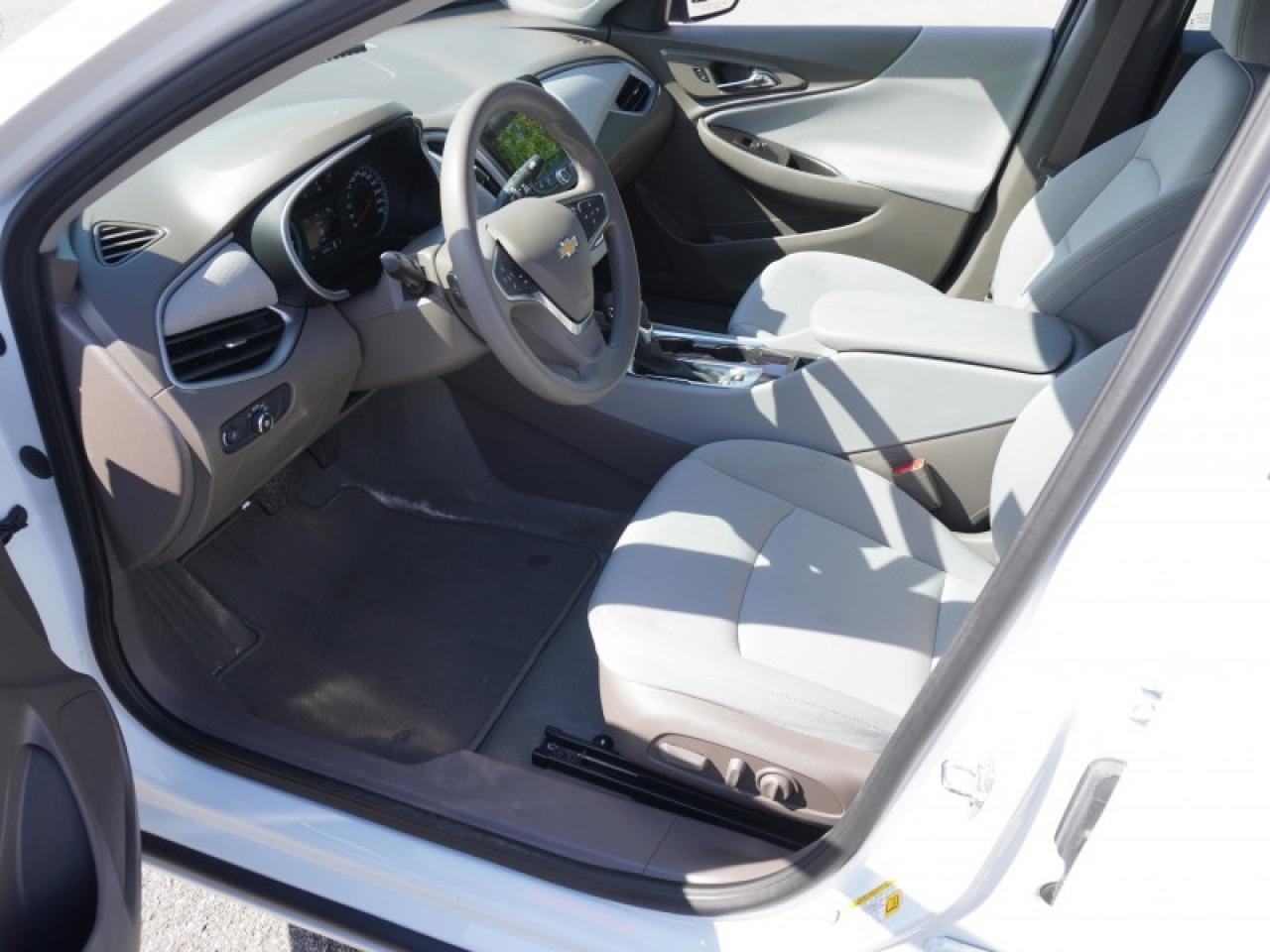 2024 Chevrolet Malibu 1LT  - Aluminum Wheels -  Android Auto Photo