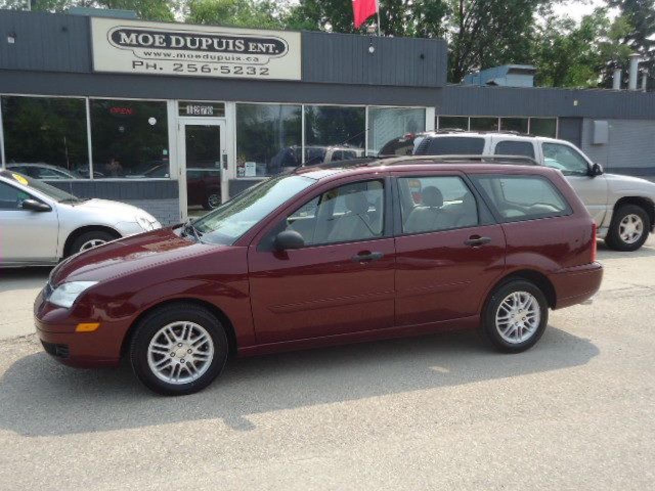Used 2007 Ford Focus SES  ZXW  100% RUST FREE WEST COAST LITTLE WAGON!! for sale in Winnipeg, MB