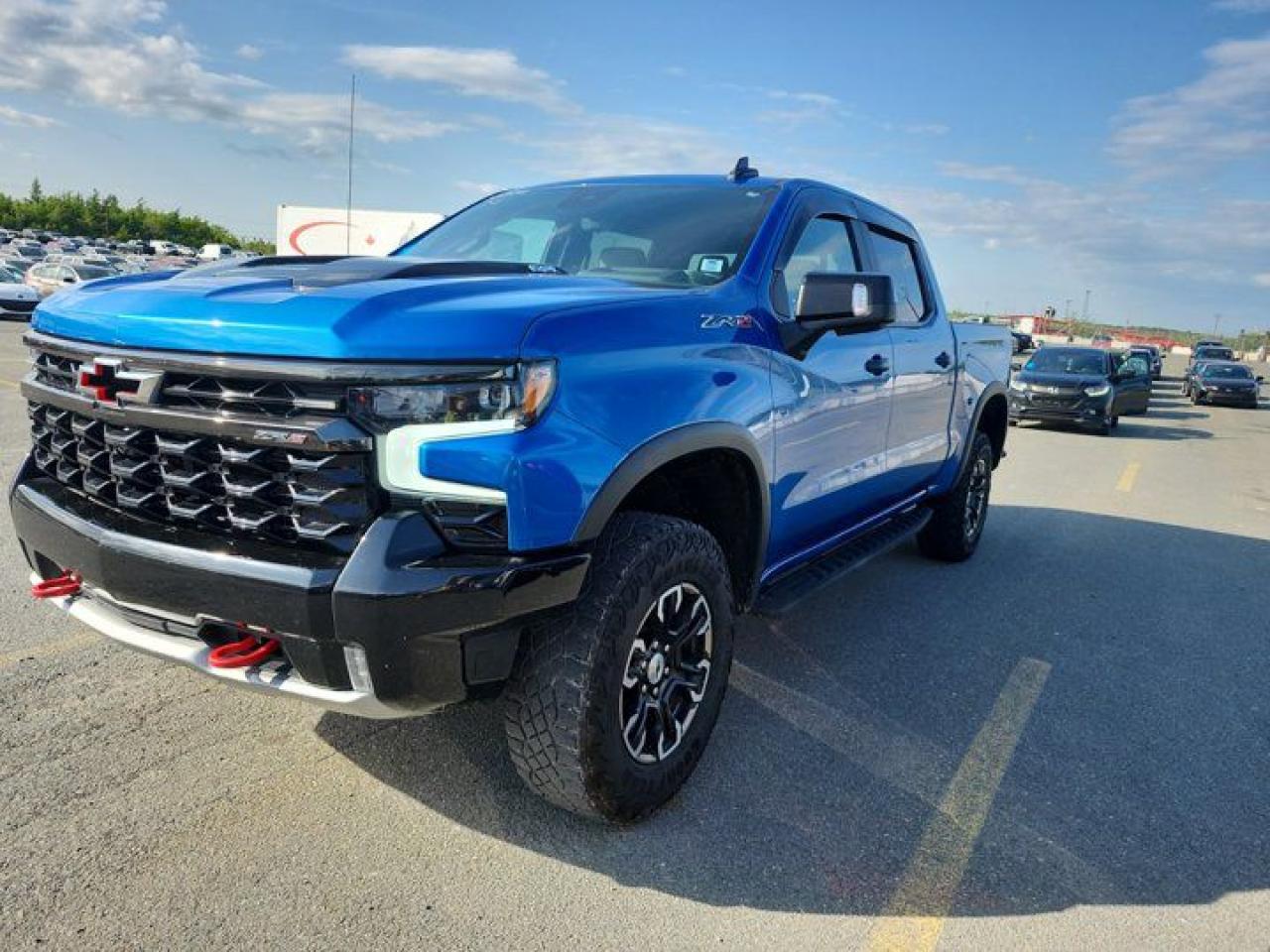 Used 2022 Chevrolet Silverado 1500 ZR2Crew 4X4 | 3LT | Leather | Sunroof | Tech Pkg | Adaptive Cruise | Multi-Flex Tailgate | and More! for sale in Guelph, ON
