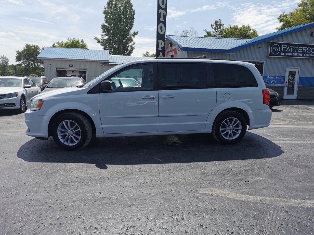 2017 Dodge Grand Caravan SE - Photo #2