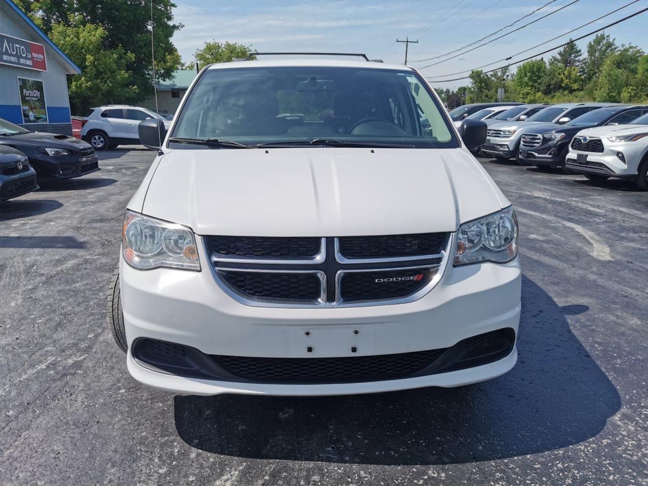 2017 Dodge Grand Caravan SE - Photo #8
