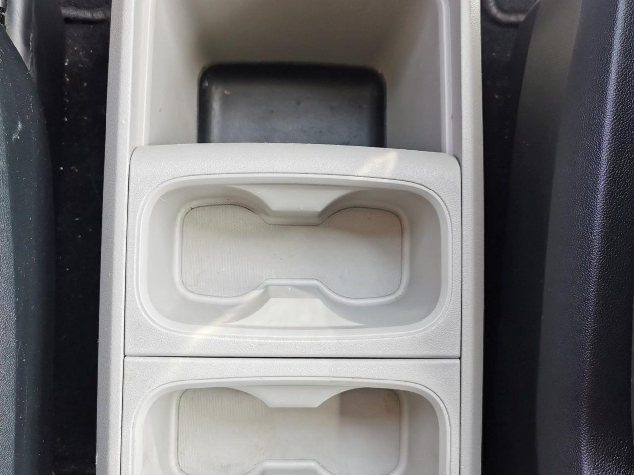 2017 Dodge Grand Caravan SE - Photo #24