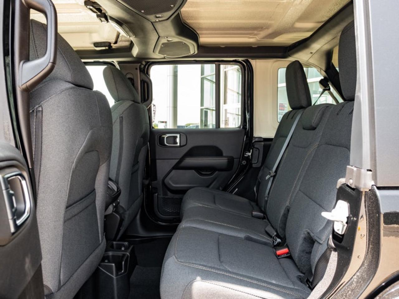 2025 Jeep Wrangler Sahara Photo