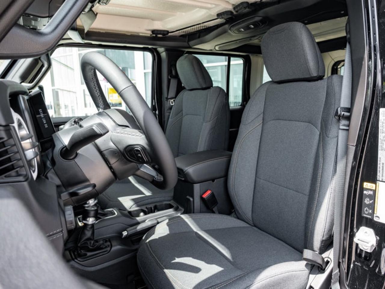 2025 Jeep Wrangler Sahara Photo