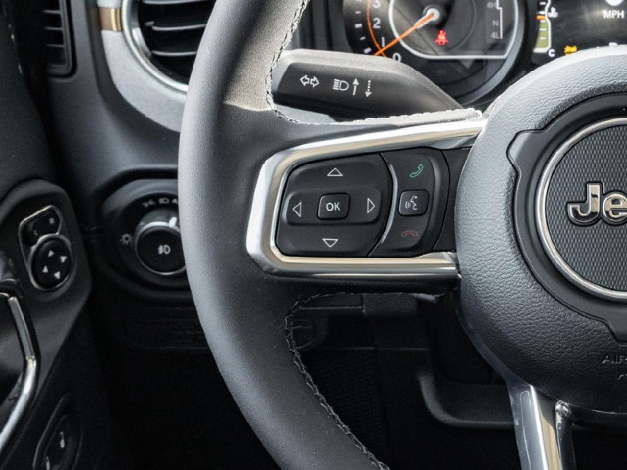 2025 Jeep Wrangler Sahara Photo