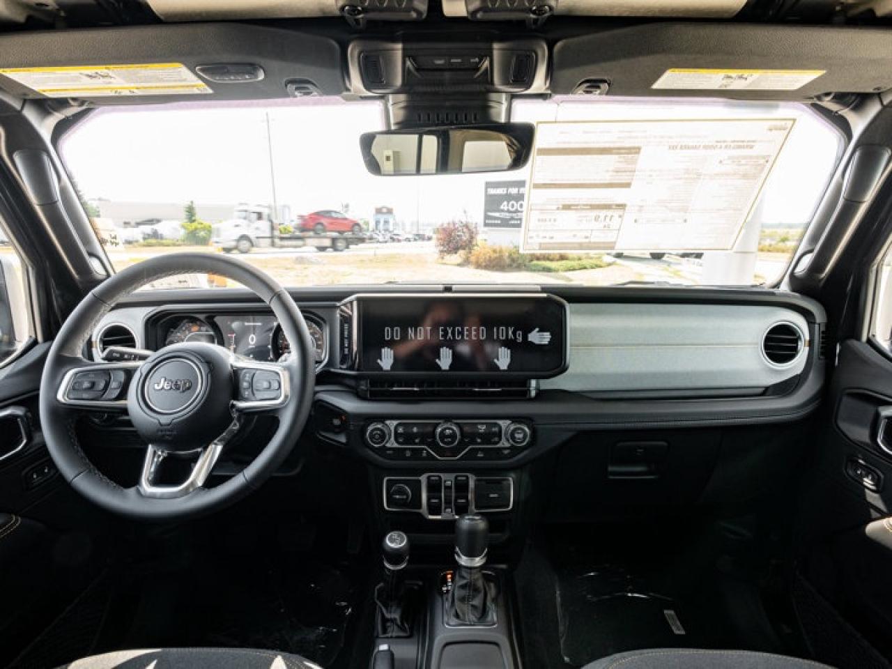 2025 Jeep Wrangler Sahara Photo