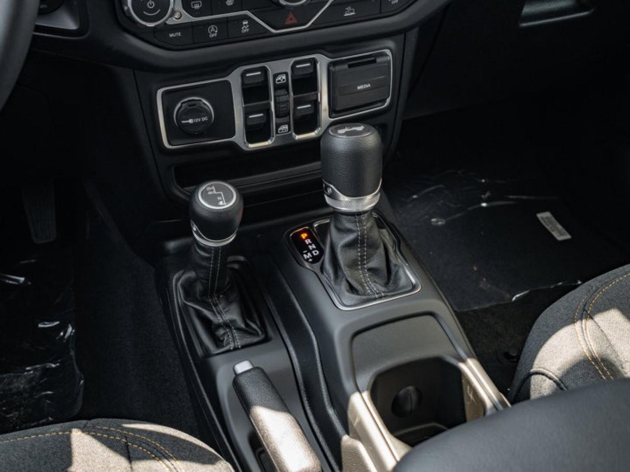 2025 Jeep Wrangler Sahara Photo