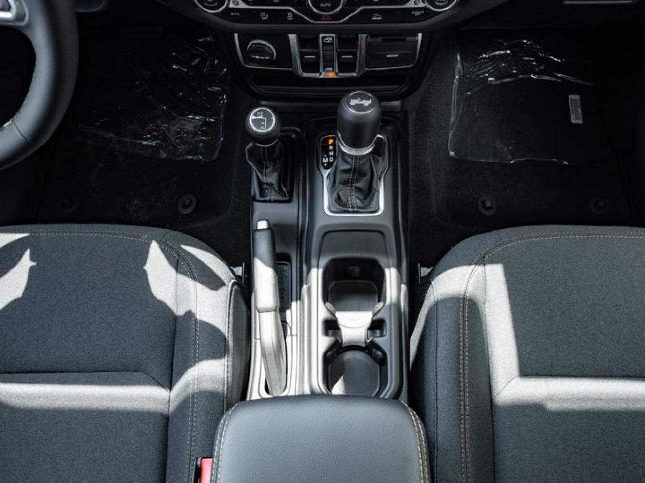 2025 Jeep Wrangler Sahara Photo