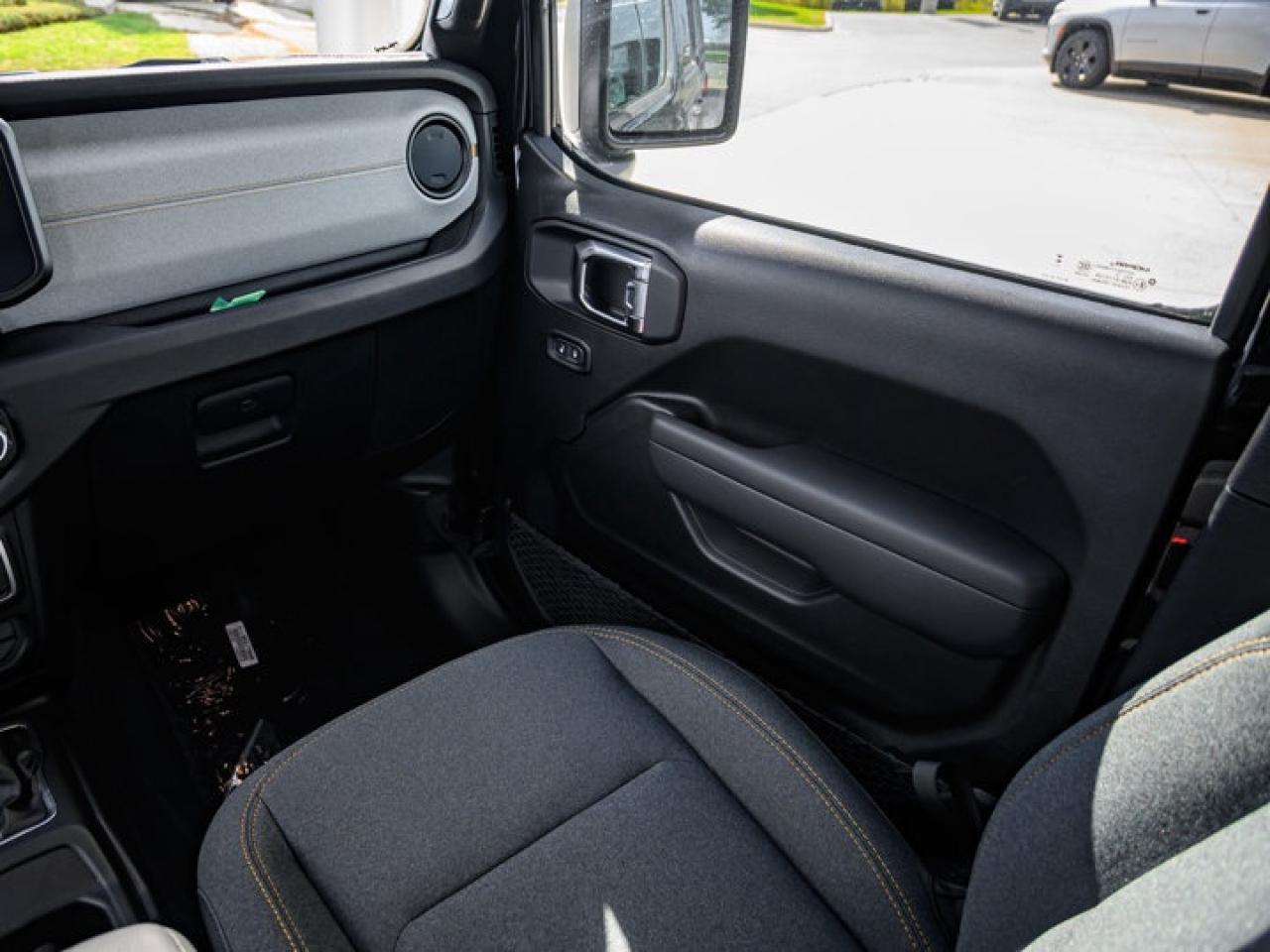 2025 Jeep Wrangler Willys Photo