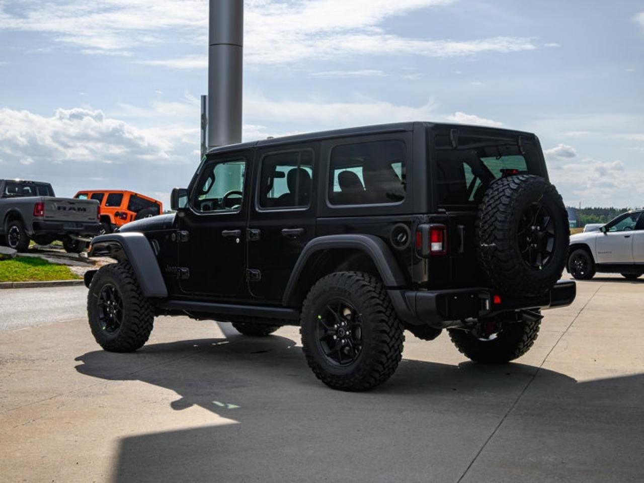 2025 Jeep Wrangler Willys Photo