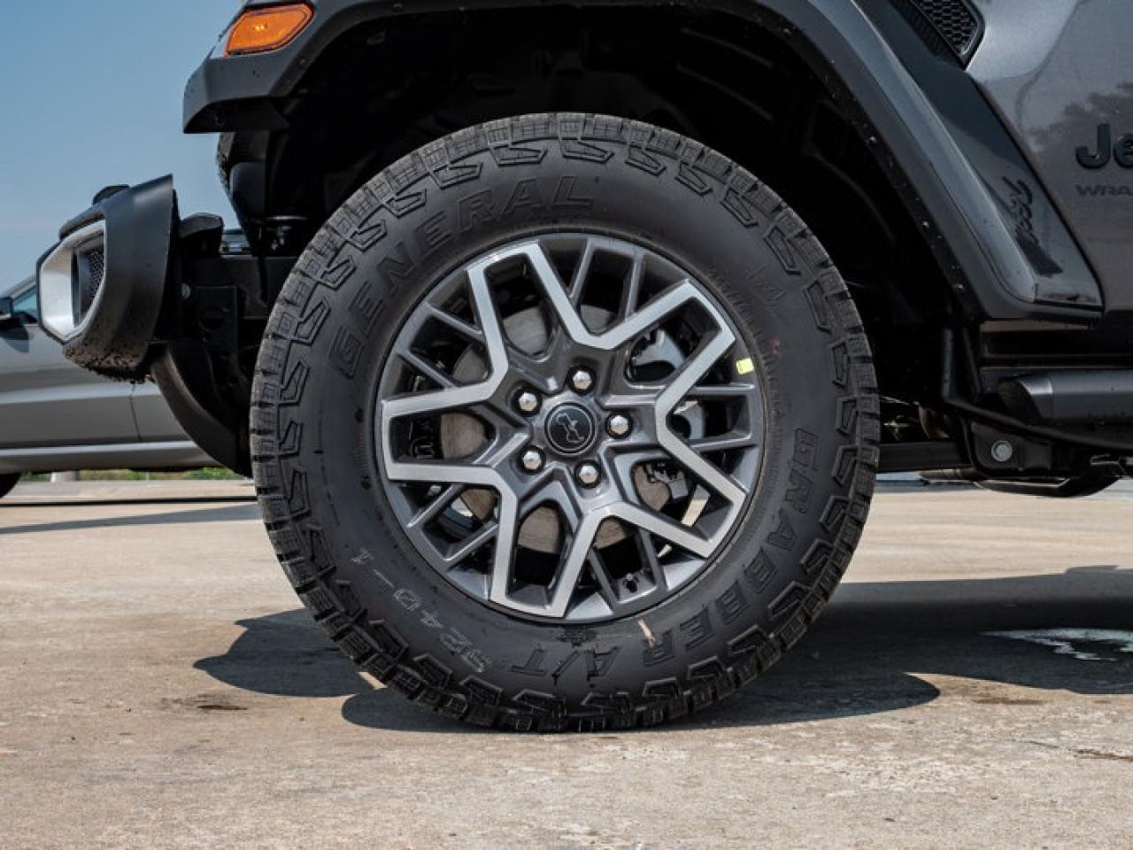 2025 Jeep Wrangler Sahara Photo