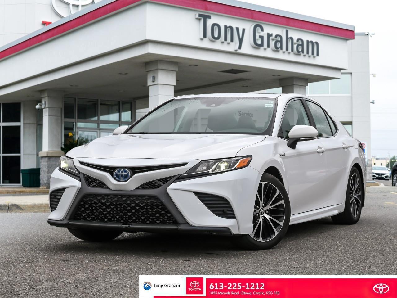 Used 2019 Toyota Camry HYBRID SE for sale in Ottawa, ON