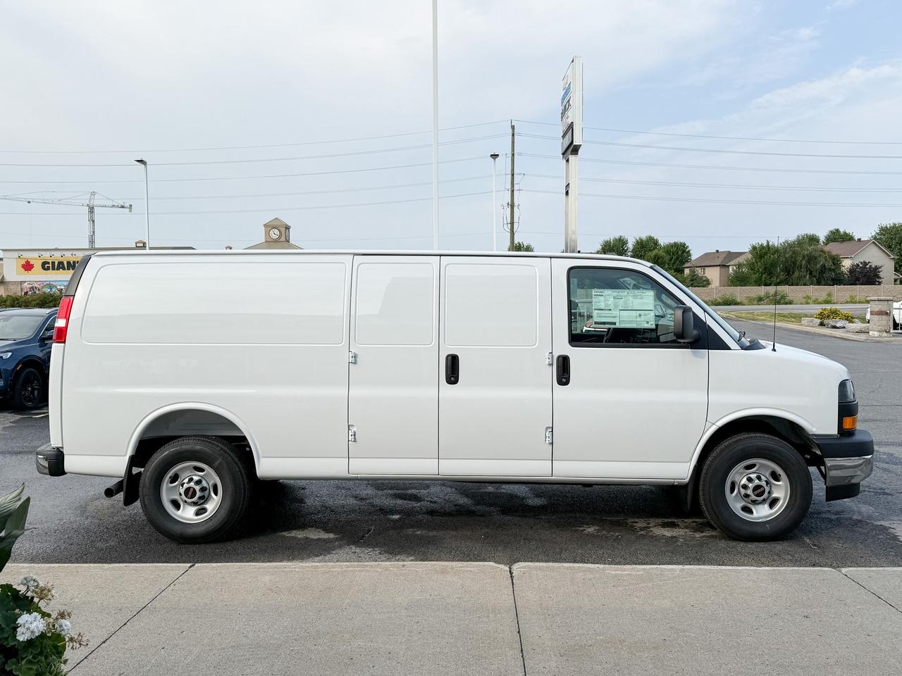 2025 GMC Savana 2500 Work Van 4.3L V6, REMOTE START/ENTRY, POWER DRIVER SEAT, AIR CONDITIONING, CRUISE CONTROL, MP3 PLAYER, BLUETOOTH, REAR VISION CAMERA Photo