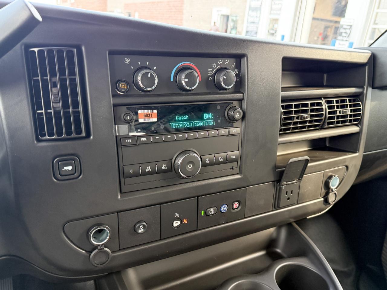 2025 GMC Savana 2500 Work Van 4.3L V6, REMOTE START/ENTRY, POWER DRIVER SEAT, AIR CONDITIONING, CRUISE CONTROL, MP3 PLAYER, BLUETOOTH, REAR VISION CAMERA Photo