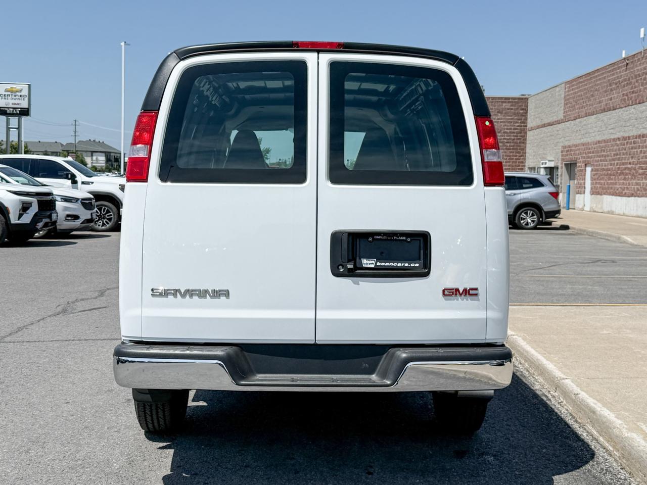 2025 GMC Savana 2500 Work Van 4.3L V6, REMOTE START/ENTRY, POWER DRIVER SEAT, AIR CONDITIONING, CRUISE CONTROL, MP3 PLAYER, BLUETOOTH, REAR VISION CAMERA Photo3