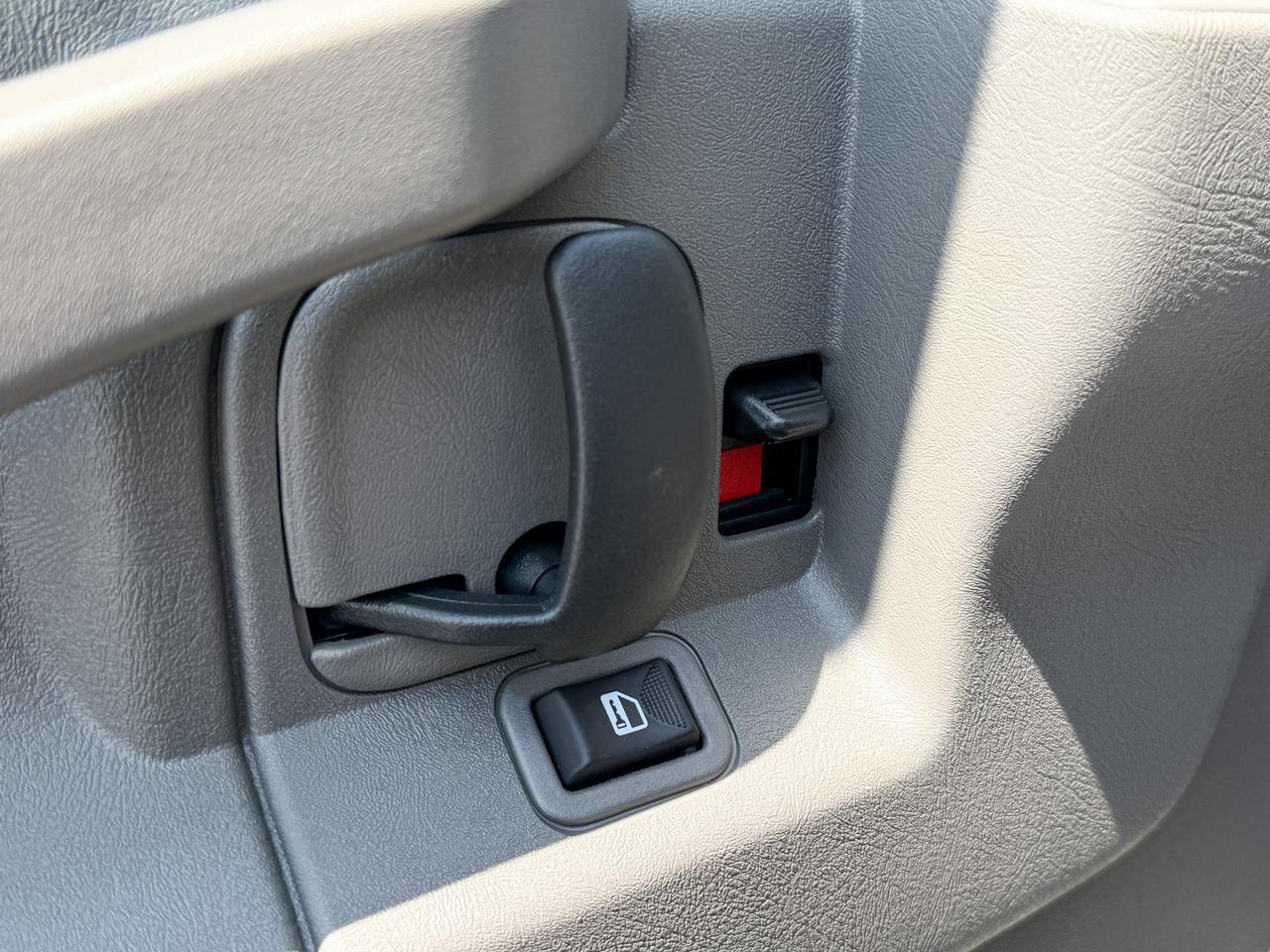 2025 GMC Savana 2500 Work Van 4.3L V6, REMOTE START/ENTRY, POWER DRIVER SEAT, AIR CONDITIONING, CRUISE CONTROL, MP3 PLAYER, BLUETOOTH, REAR VISION CAMERA Photo