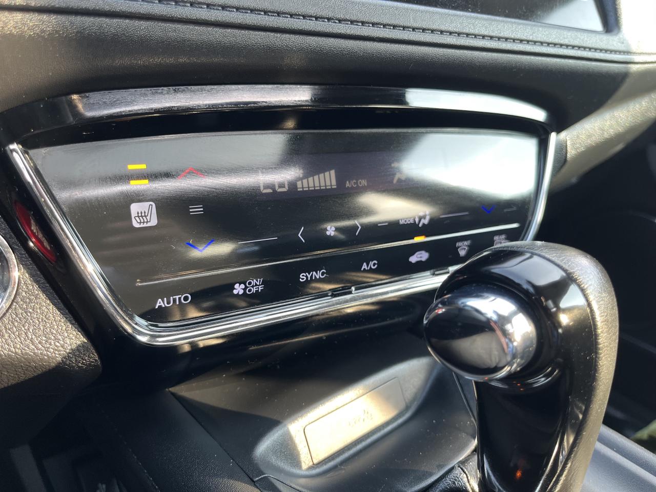 2016 Honda HR-V EX-L Photo